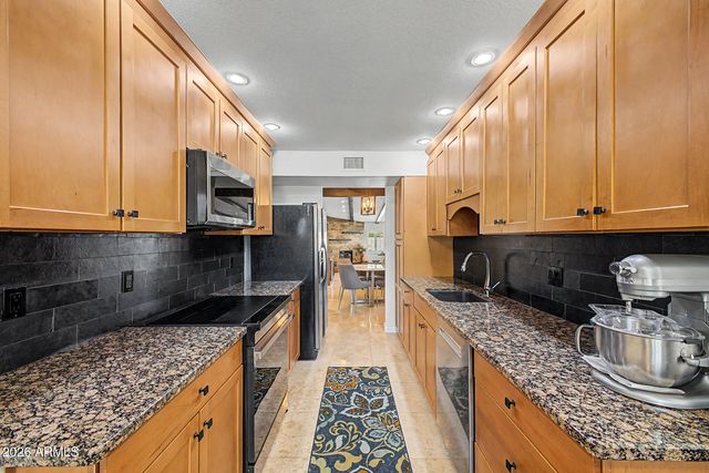 5629 N 78TH Way, Scottsdale, AZ 85250