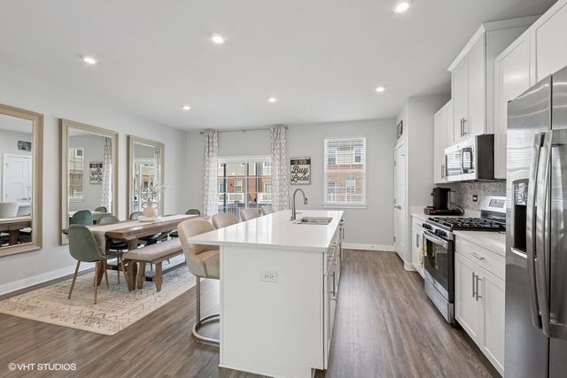 10607 Paige Circle, Orland Park, IL 60462