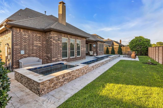 8723 Long Cross Drive, Richmond, TX 77406
