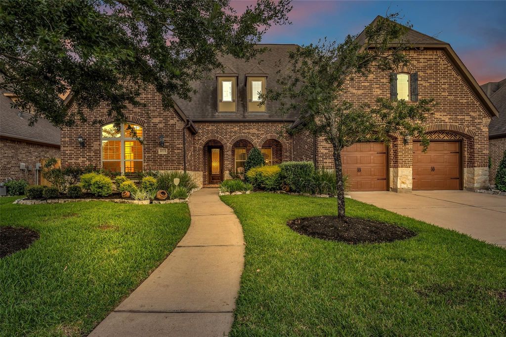 8723 Long Cross Drive, Richmond, TX 77406