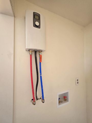 405 Blue Water Boulevard, Sargent, TX 77414