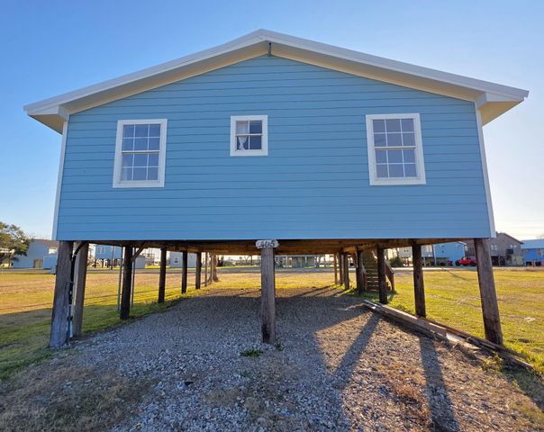 405 Blue Water Boulevard, Sargent, TX 77414