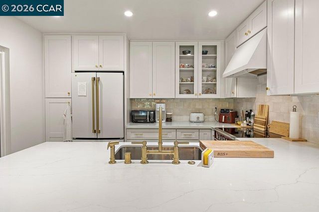 2001 Golden Rain Road 4, Walnut Creek, CA 94595