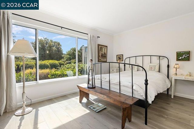 2001 Golden Rain Road 4, Walnut Creek, CA 94595