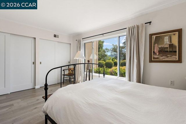 2001 Golden Rain Road 4, Walnut Creek, CA 94595