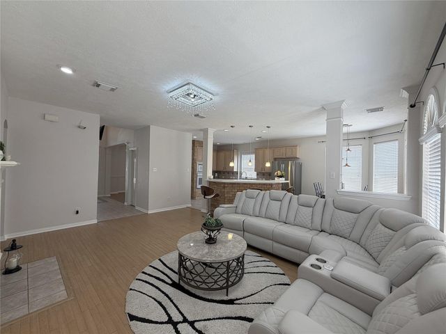 3822 Shady Harbor Drive, Houston, TX 77082