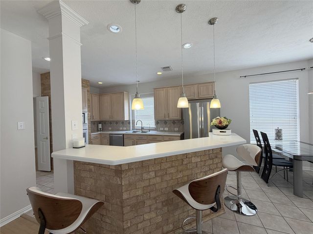 3822 Shady Harbor Drive, Houston, TX 77082