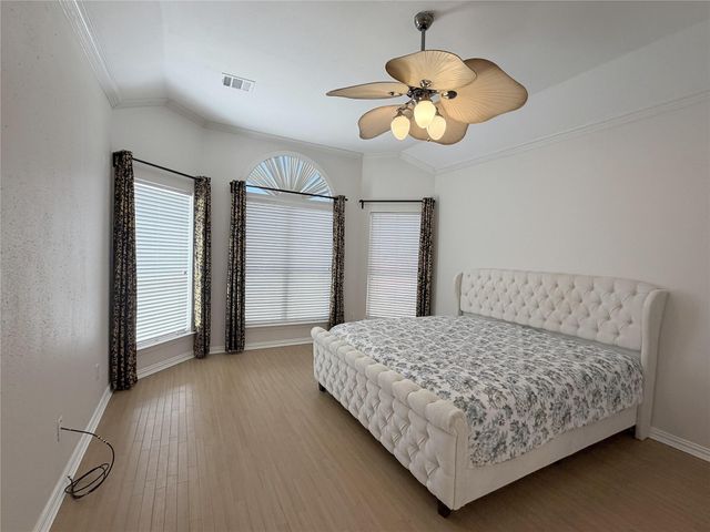 3822 Shady Harbor Drive, Houston, TX 77082