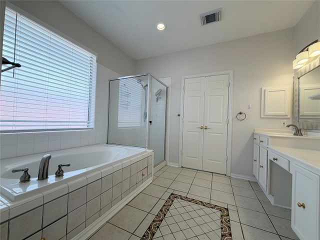 3822 Shady Harbor Drive, Houston, TX 77082