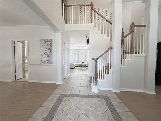3822 Shady Harbor Drive, Houston, TX 77082