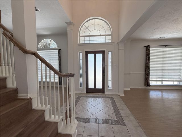 3822 Shady Harbor Drive, Houston, TX 77082