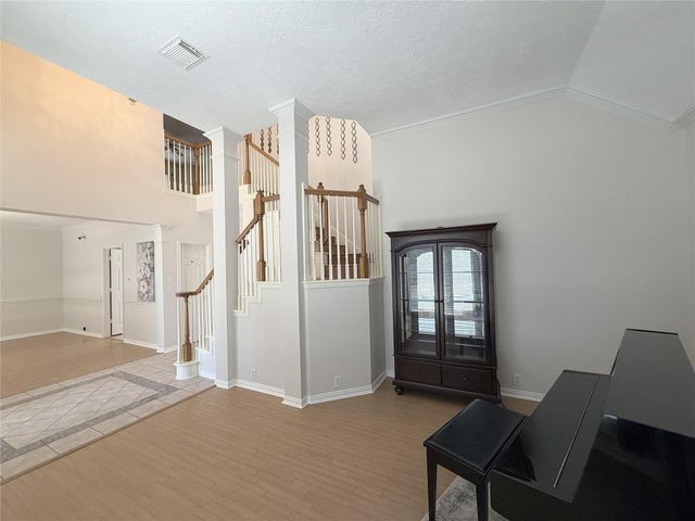 3822 Shady Harbor Drive, Houston, TX 77082