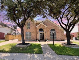3822 Shady Harbor Drive, Houston, TX 77082