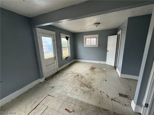 2771 E 118th Street, Cleveland, OH 44120