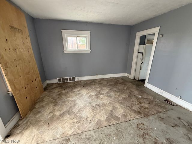 2771 E 118th Street, Cleveland, OH 44120