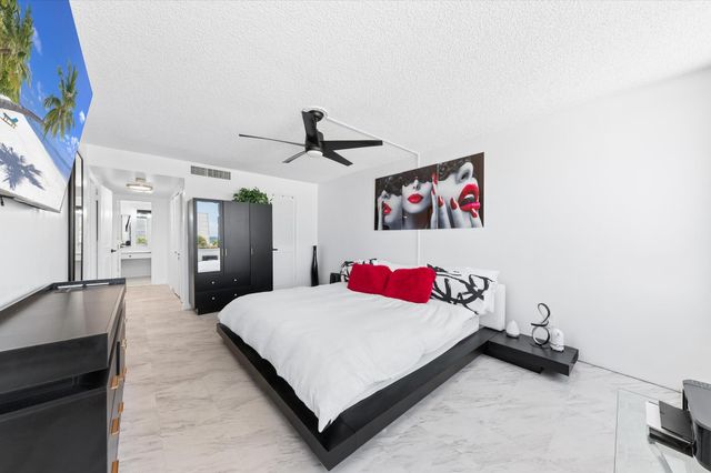 3589 S Ocean Boulevard 403, South Palm Beach, FL 33480