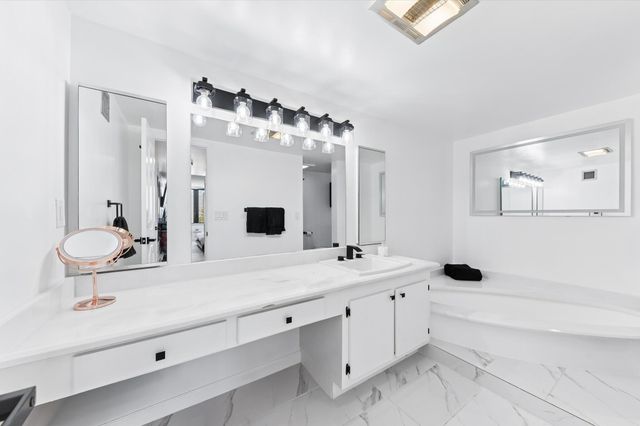 3589 S Ocean Boulevard 403, South Palm Beach, FL 33480