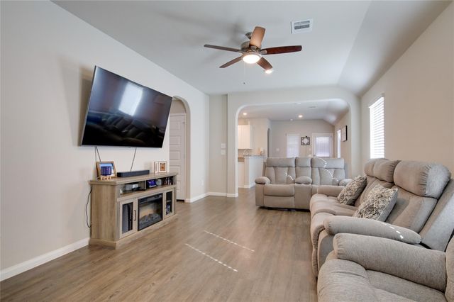 14026 Chinook Drive, Conroe, TX 77384