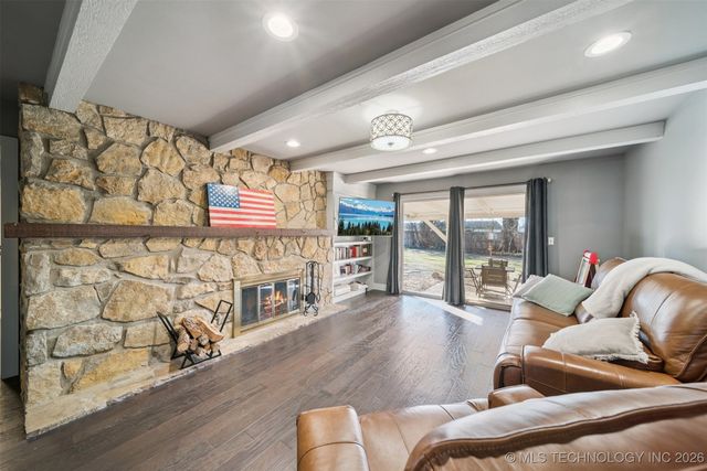 1912 Brookfield Terrace, Pryor, OK 74361