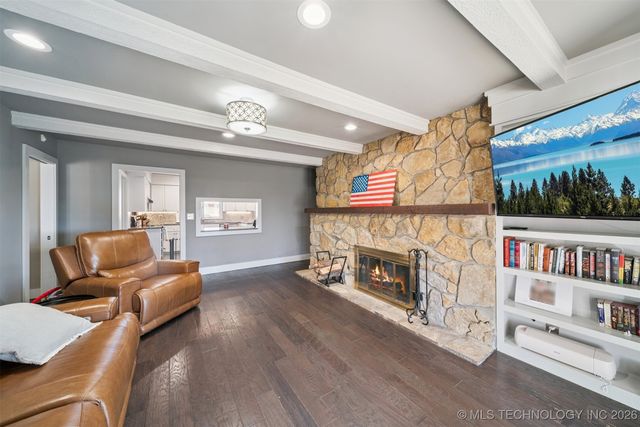 1912 Brookfield Terrace, Pryor, OK 74361