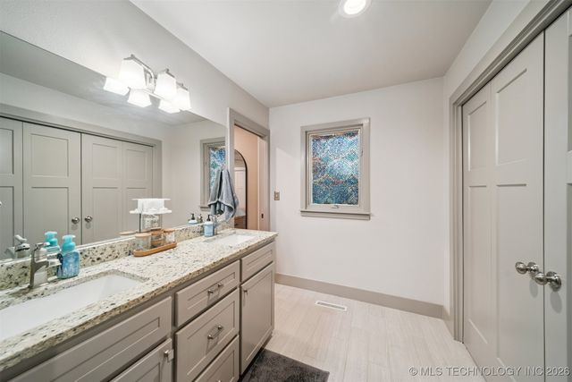 1912 Brookfield Terrace, Pryor, OK 74361