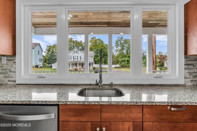 13 Lasatta Avenue, Englishtown, NJ 07726