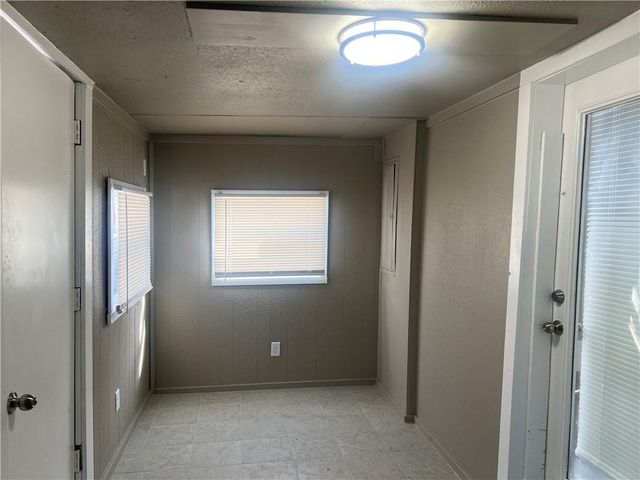 203 E Main Street, Odessa, MO 64076