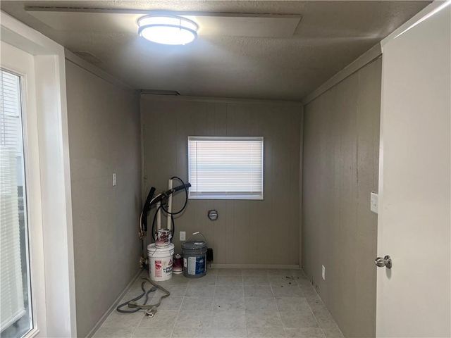 203 E Main Street, Odessa, MO 64076