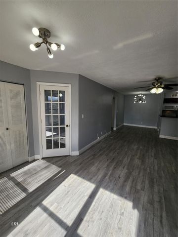 2736 S University Drive 1101, Davie, FL 33328