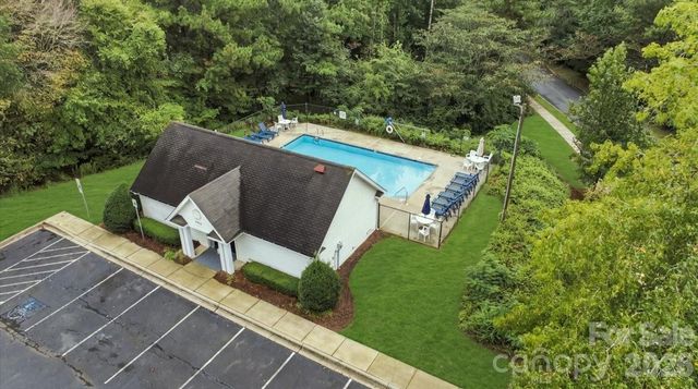 3048 Misty Harbor Circle E, Cramerton, NC 28032