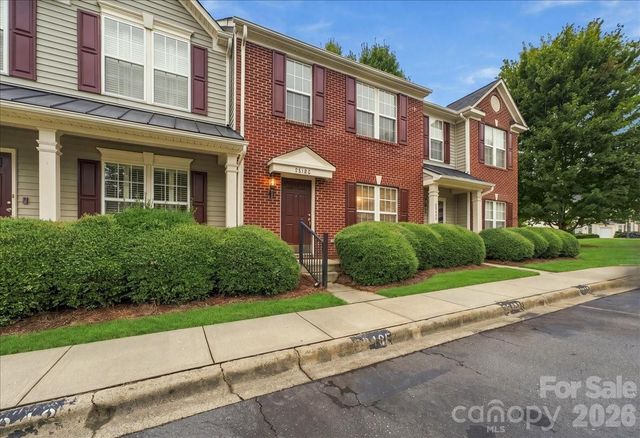 3048 Misty Harbor Circle E, Cramerton, NC 28032