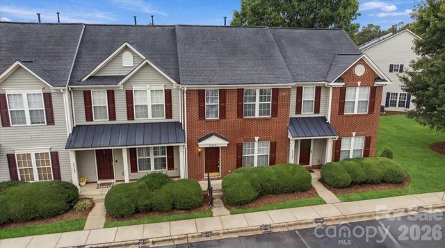 3048 Misty Harbor Circle E, Cramerton, NC 28032