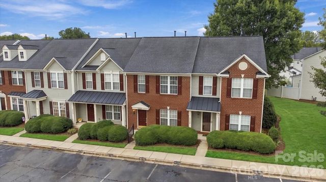 3048 Misty Harbor Circle E, Cramerton, NC 28032