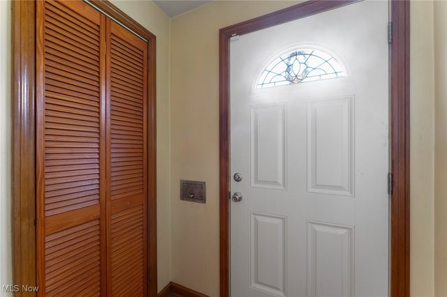 81 S Edgehill Avenue, Austintown, OH 44515