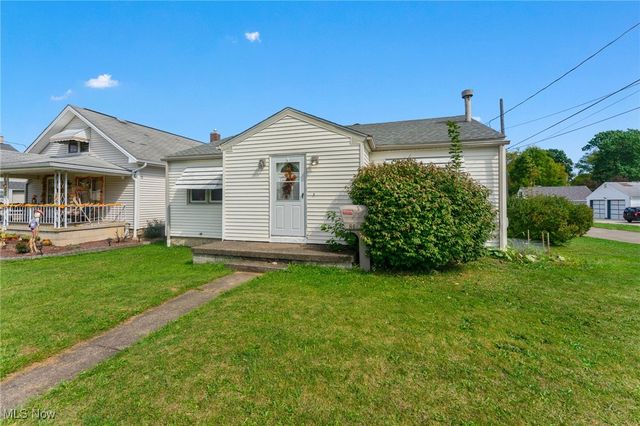 81 S Edgehill Avenue, Austintown, OH 44515