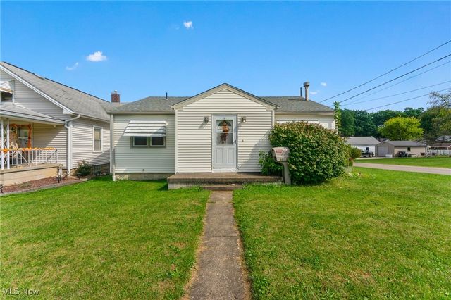 81 S Edgehill Avenue, Austintown, OH 44515