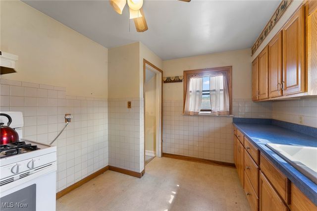 81 S Edgehill Avenue, Austintown, OH 44515