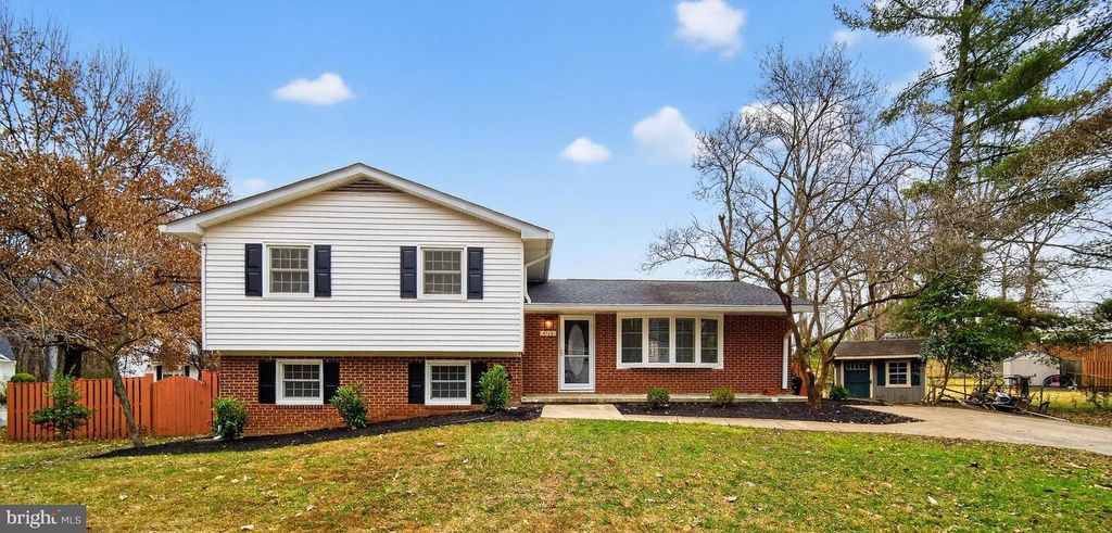 4700 DUBLIN DR, Suitland, MD 20746