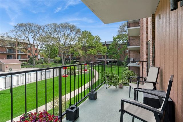 6565 Main Street 201, Downers Grove, IL 60516