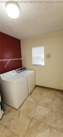 3253 Putnam Avenue, Hurricane, WV 25526