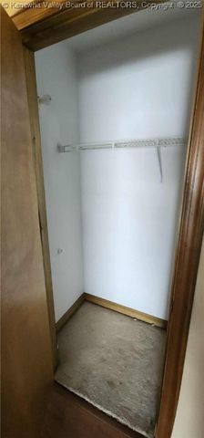 3253 Putnam Avenue, Hurricane, WV 25526