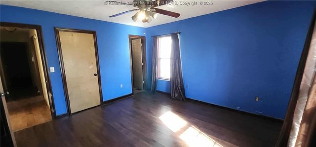 3253 Putnam Avenue, Hurricane, WV 25526