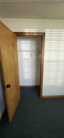 3253 Putnam Avenue, Hurricane, WV 25526