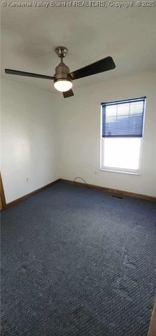 3253 Putnam Avenue, Hurricane, WV 25526