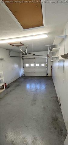 3253 Putnam Avenue, Hurricane, WV 25526