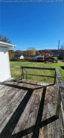 3253 Putnam Avenue, Hurricane, WV 25526