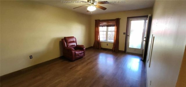 3253 Putnam Avenue, Hurricane, WV 25526