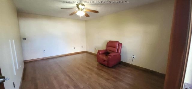 3253 Putnam Avenue, Hurricane, WV 25526