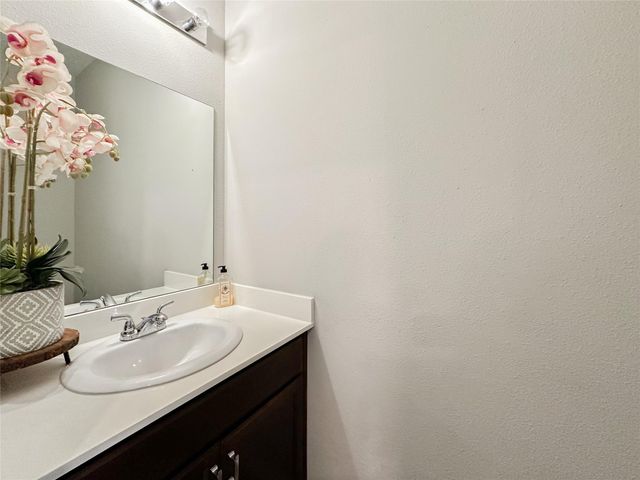 727 Road 5105, Cleveland, TX 77327