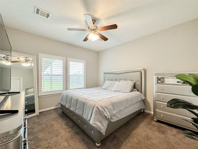 727 Road 5105, Cleveland, TX 77327